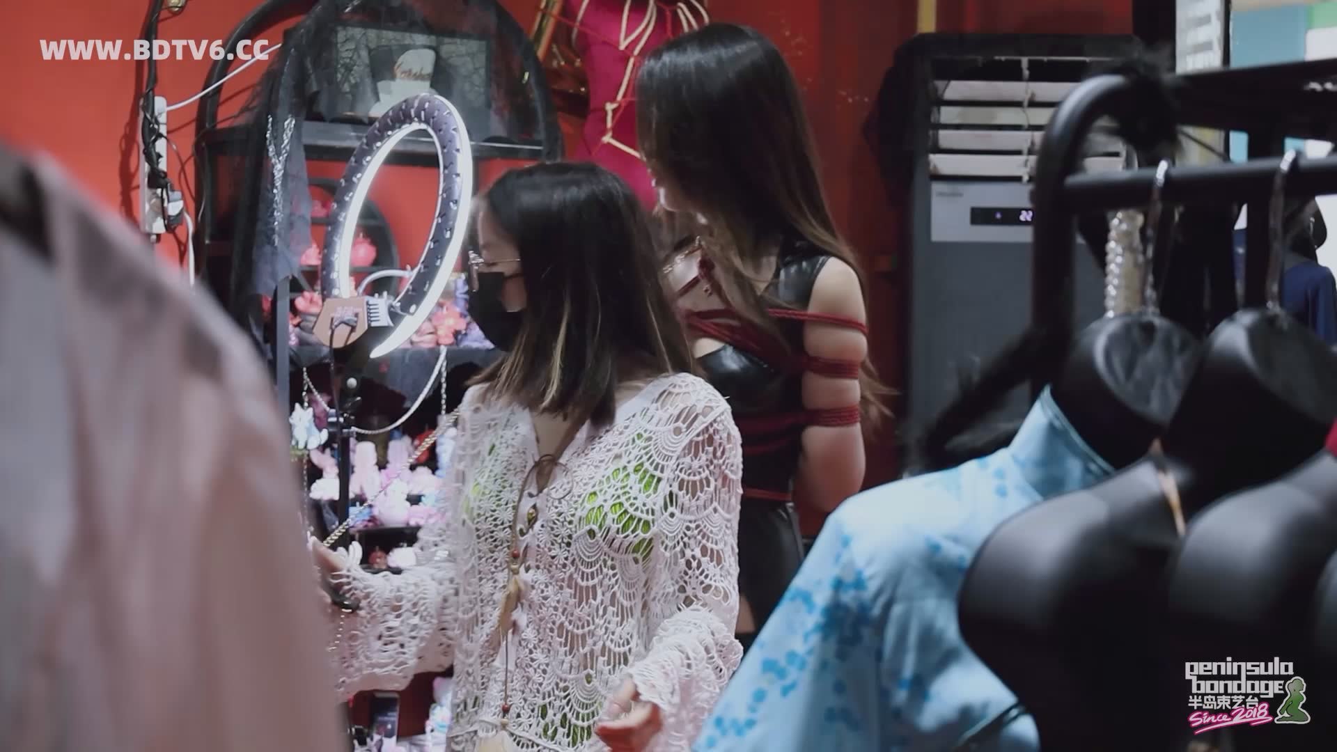 YT2835 辣烛之旅/index.m3u8_20250610_035047.751.jpg