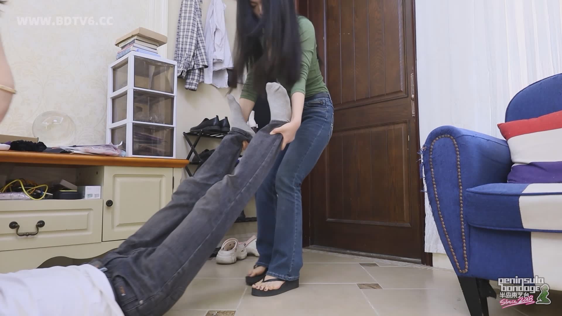 YT2831 刁民再次想害朕/index.m3u8_20250606_034011.408.jpg