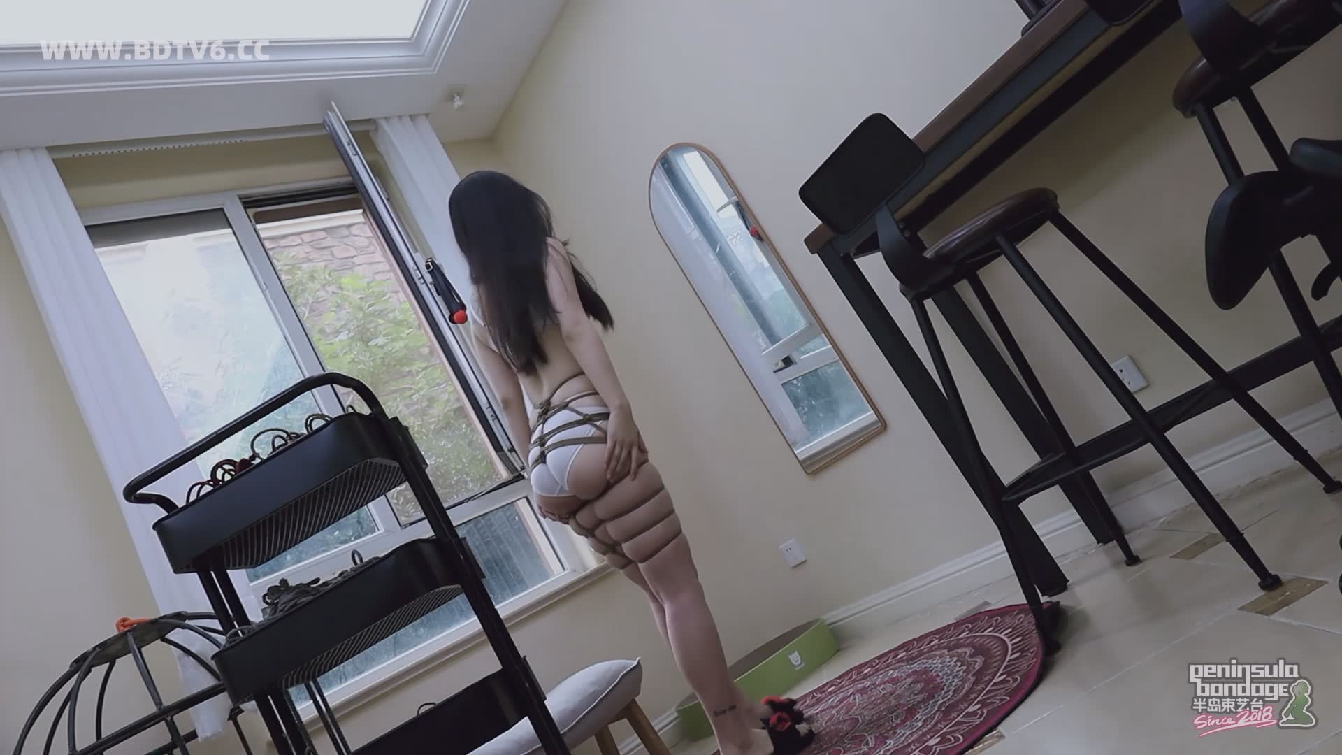 YT2841 海语是有两把宝剑在身的/index.m3u8_20250617_015235.465.jpg