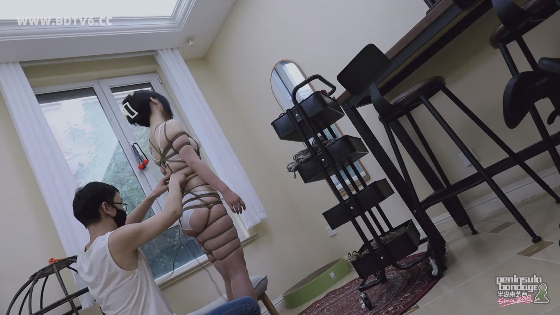 YT2841 海语是有两把宝剑在身的/index.m3u8_20250617_015245.574.jpg