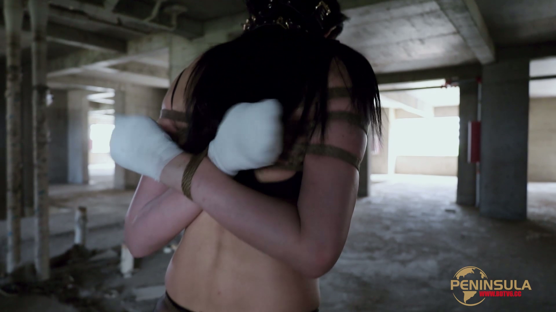 YT2852 政策性定拍:危险游戏/index.m3u8_20250624_125151.851.jpg