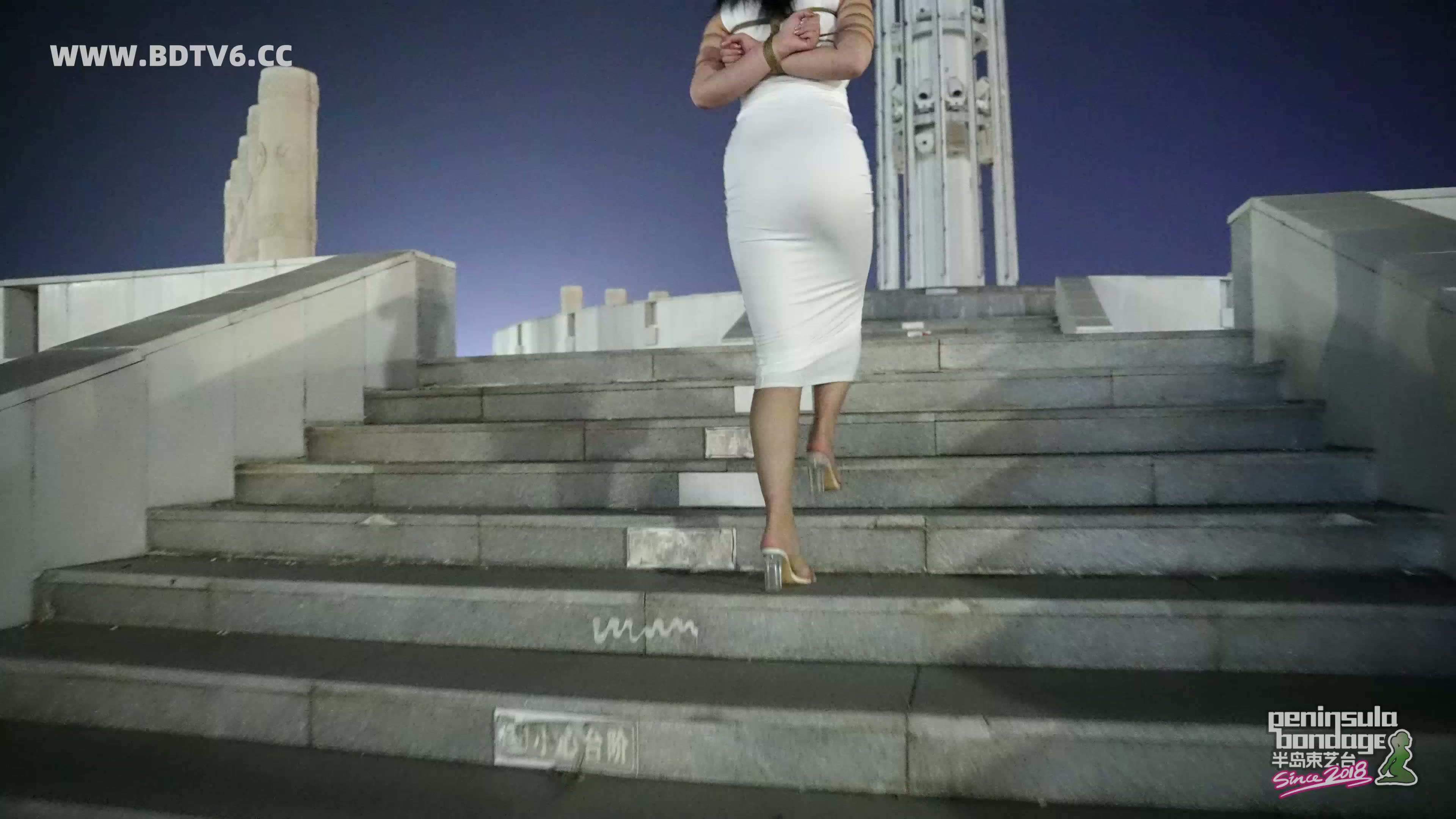 YT2918 不穿内裤的夜行者/index.m3u8_20250820_035943.957.jpg