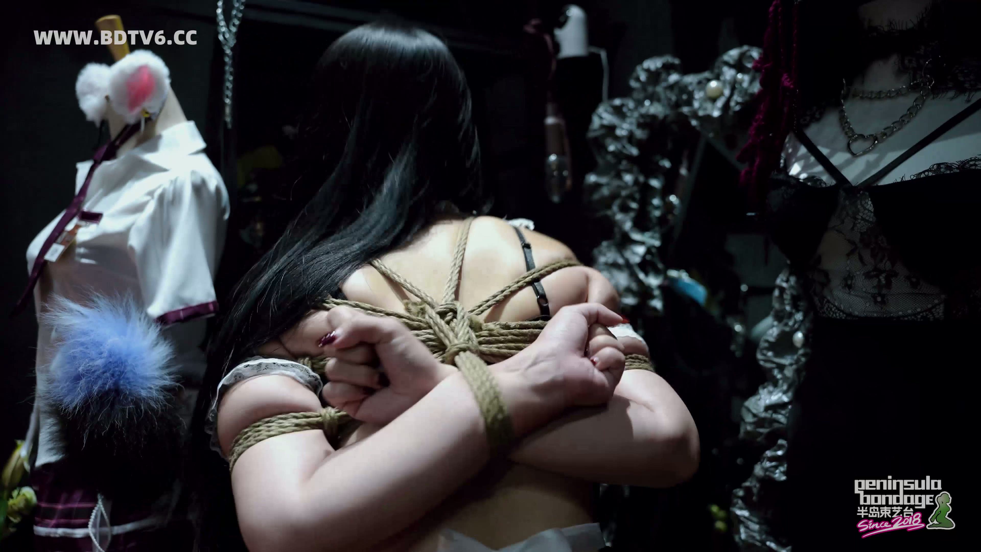 YT2923 霓虹深渊/index.m3u8_20250825_065632.345.jpg