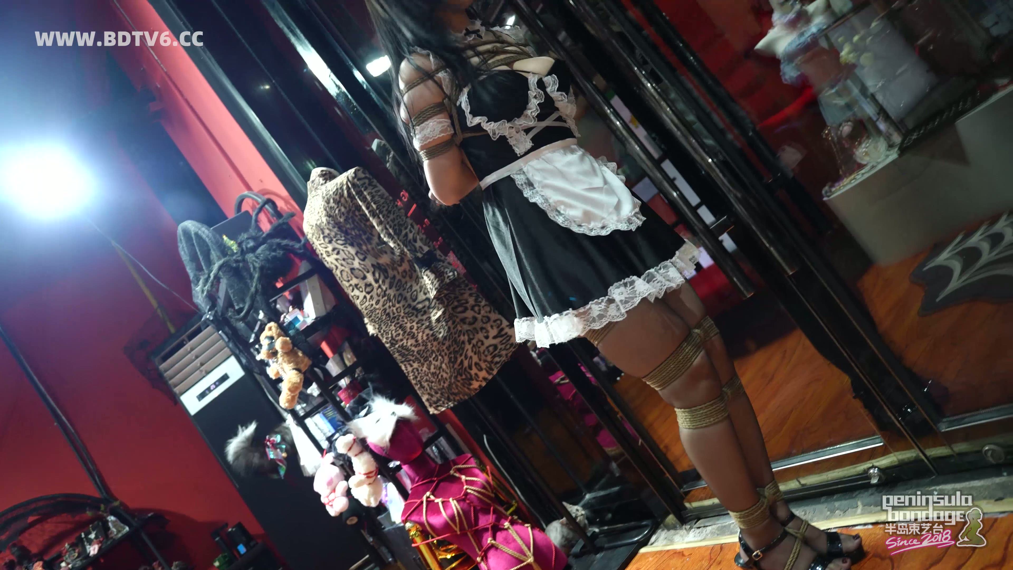 YT2923 霓虹深渊/index.m3u8_20250825_065752.147.jpg