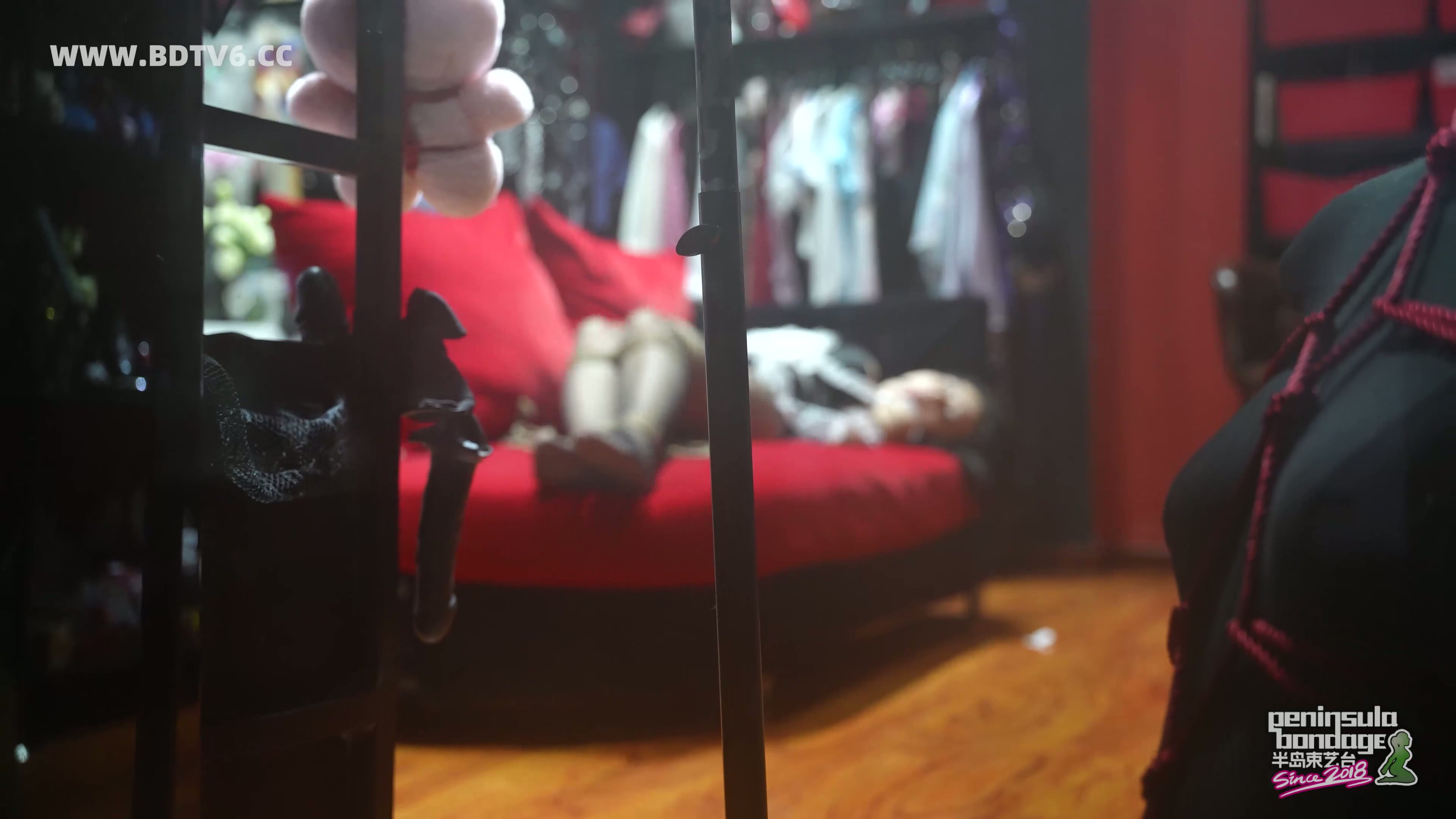 YT2923 霓虹深渊/index.m3u8_20250825_065941.828.jpg