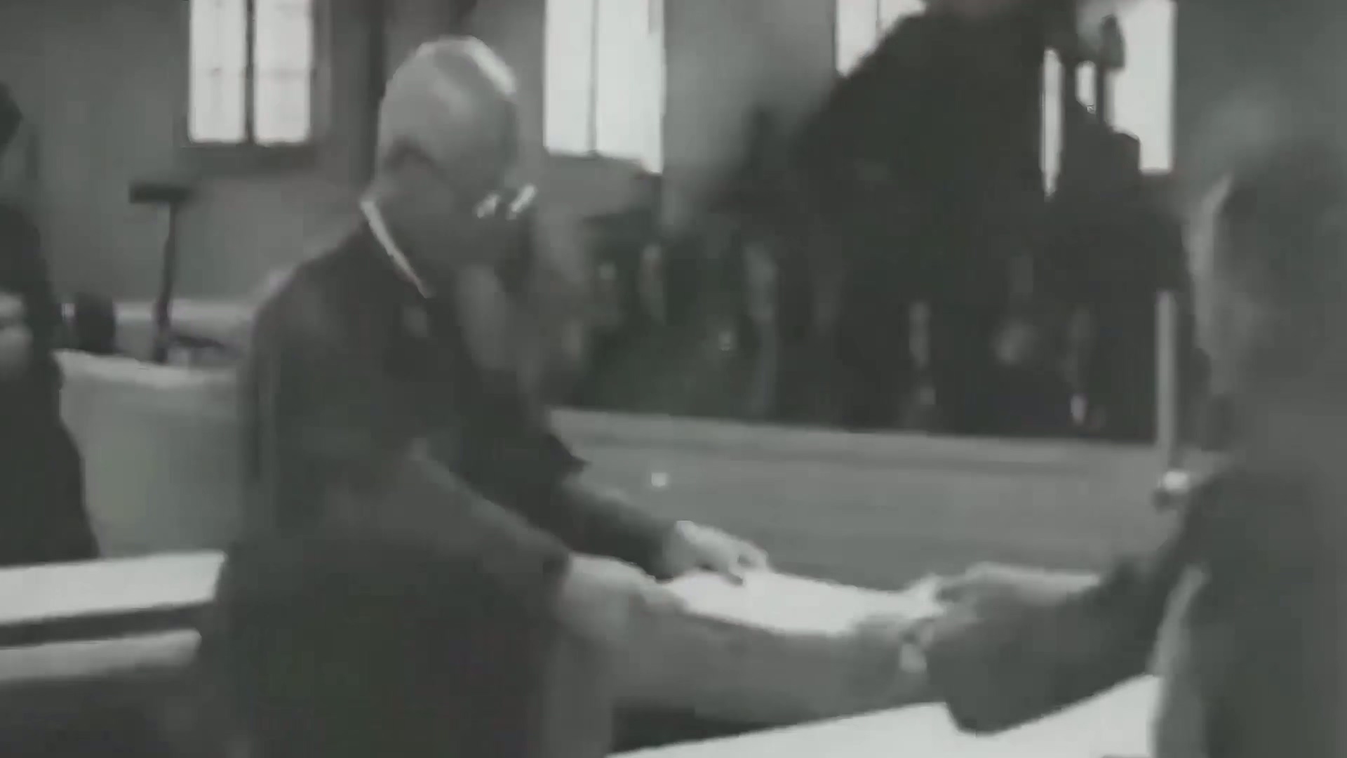 YT2940 ★核平岁月/index.m3u8_20250909_041408.501.jpg