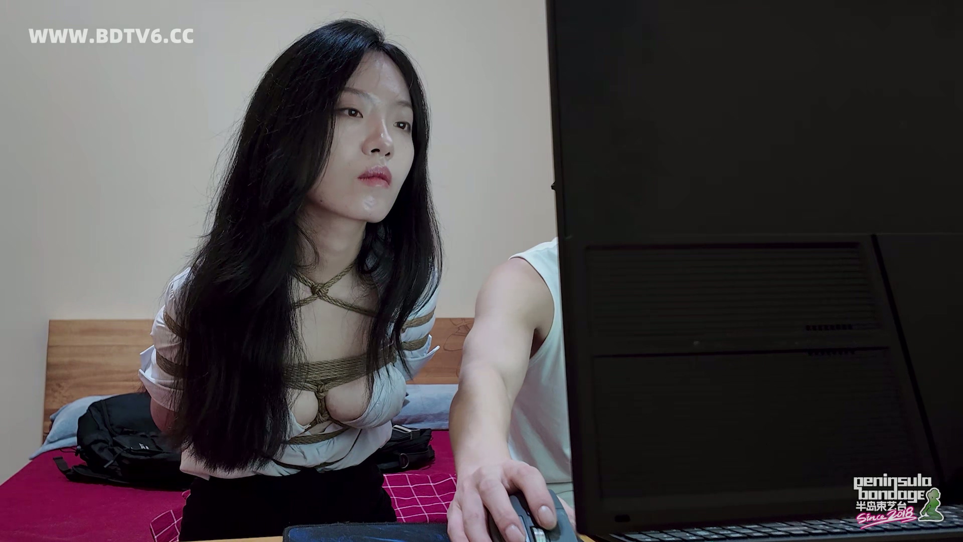 YT2938 苦逼老板俏秘书/index.m3u8_20250904_194941.382.jpg