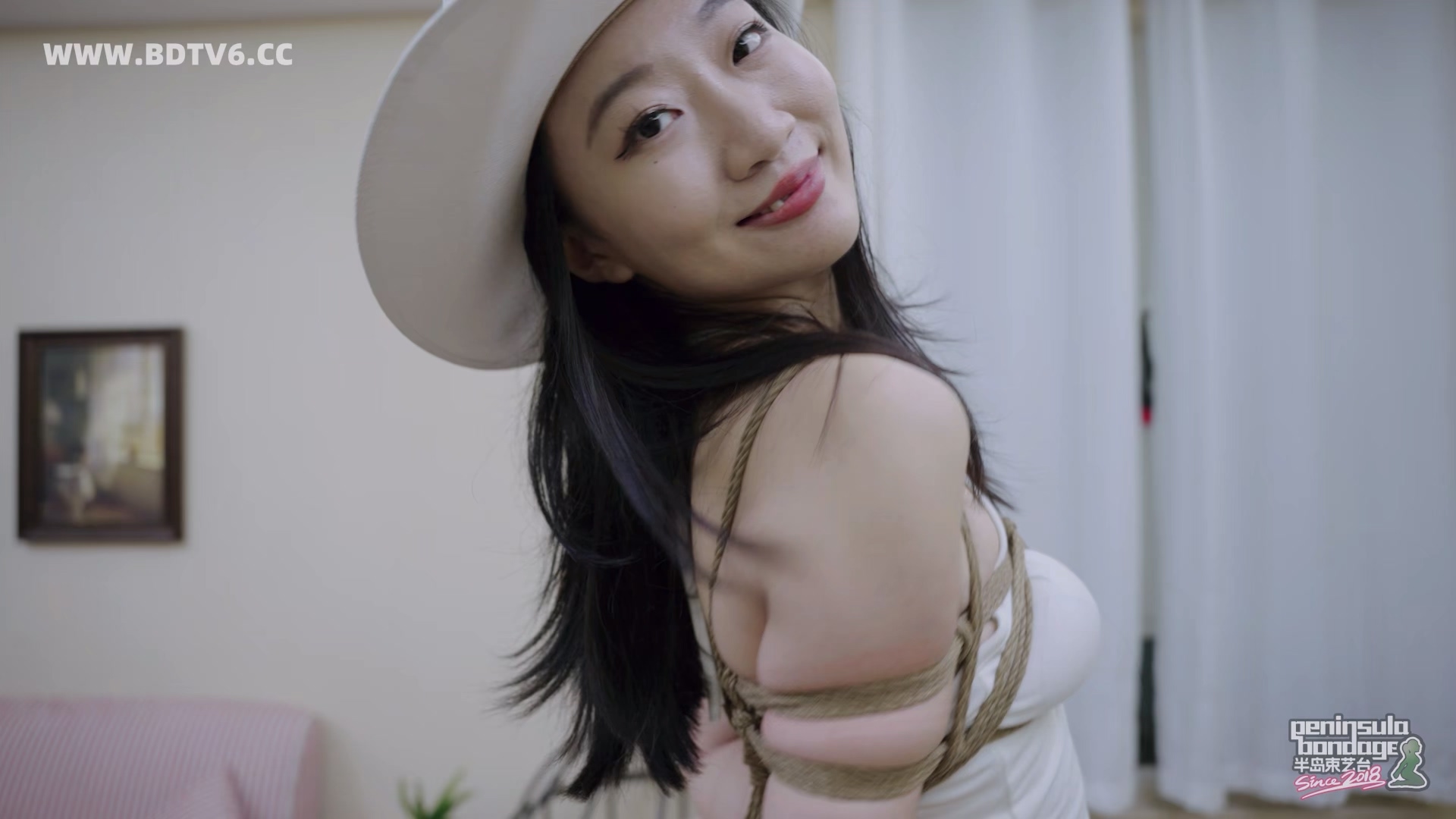 YT2974 舞蹈专业研究生椰子同学/index.m3u8_20251007_035102.349.jpg