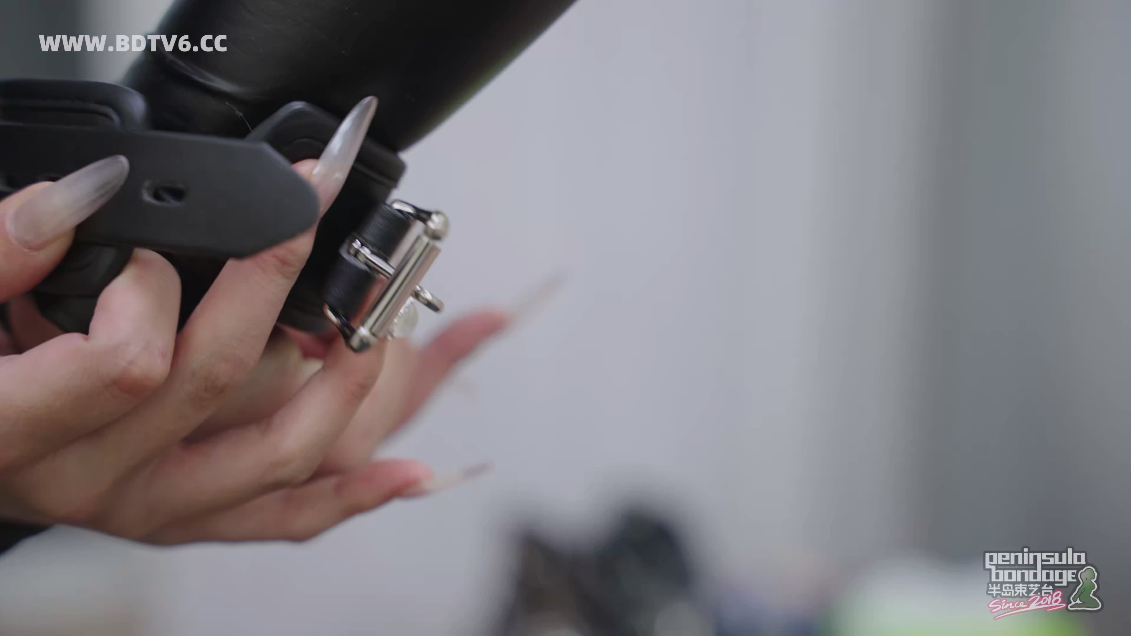 YT2990 一种万无一失的手铐自缚方案/index.m3u8_20251023_072238.291.jpg