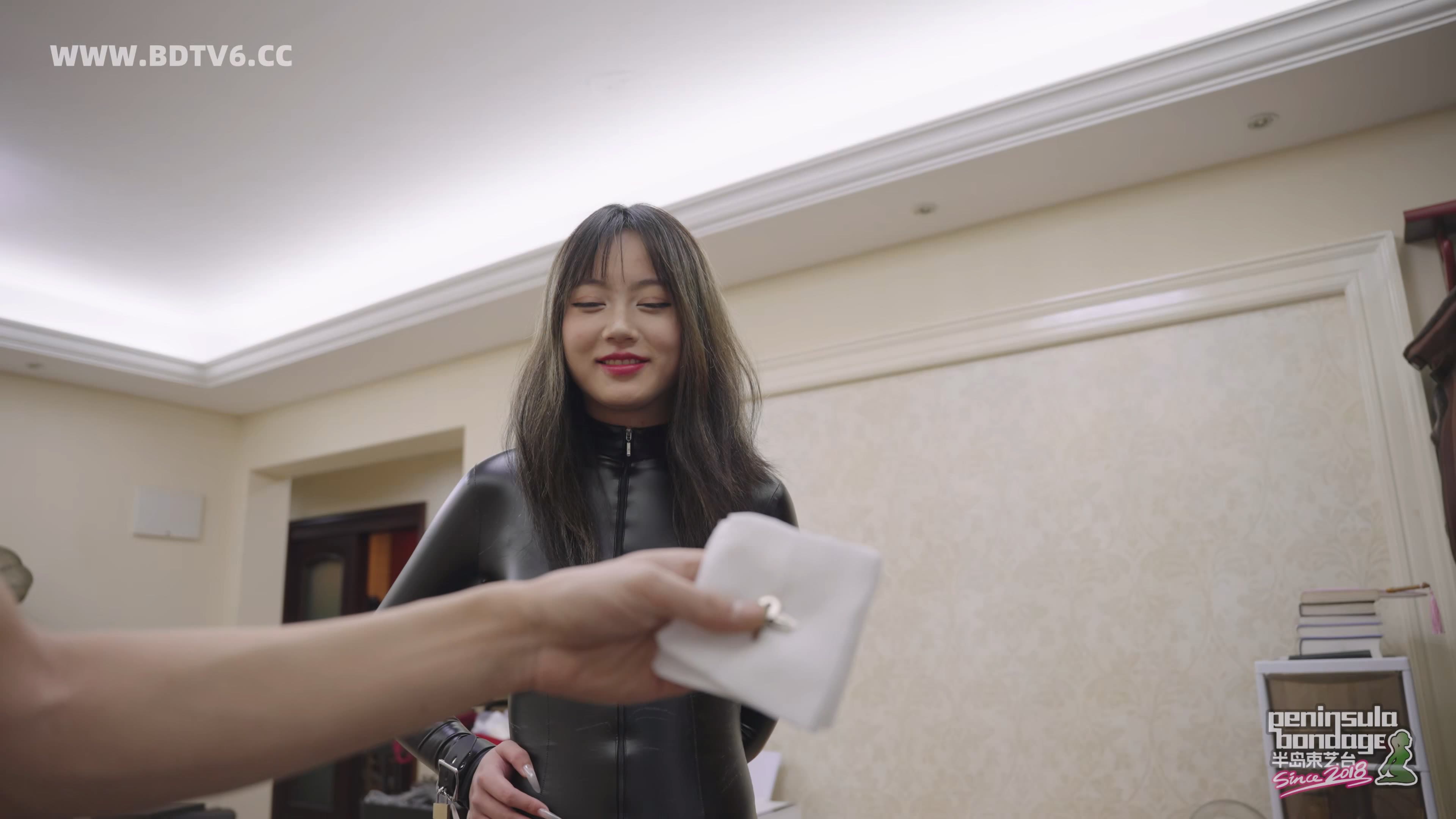 YT2990 一种万无一失的手铐自缚方案/index.m3u8_20251023_072307.632.jpg