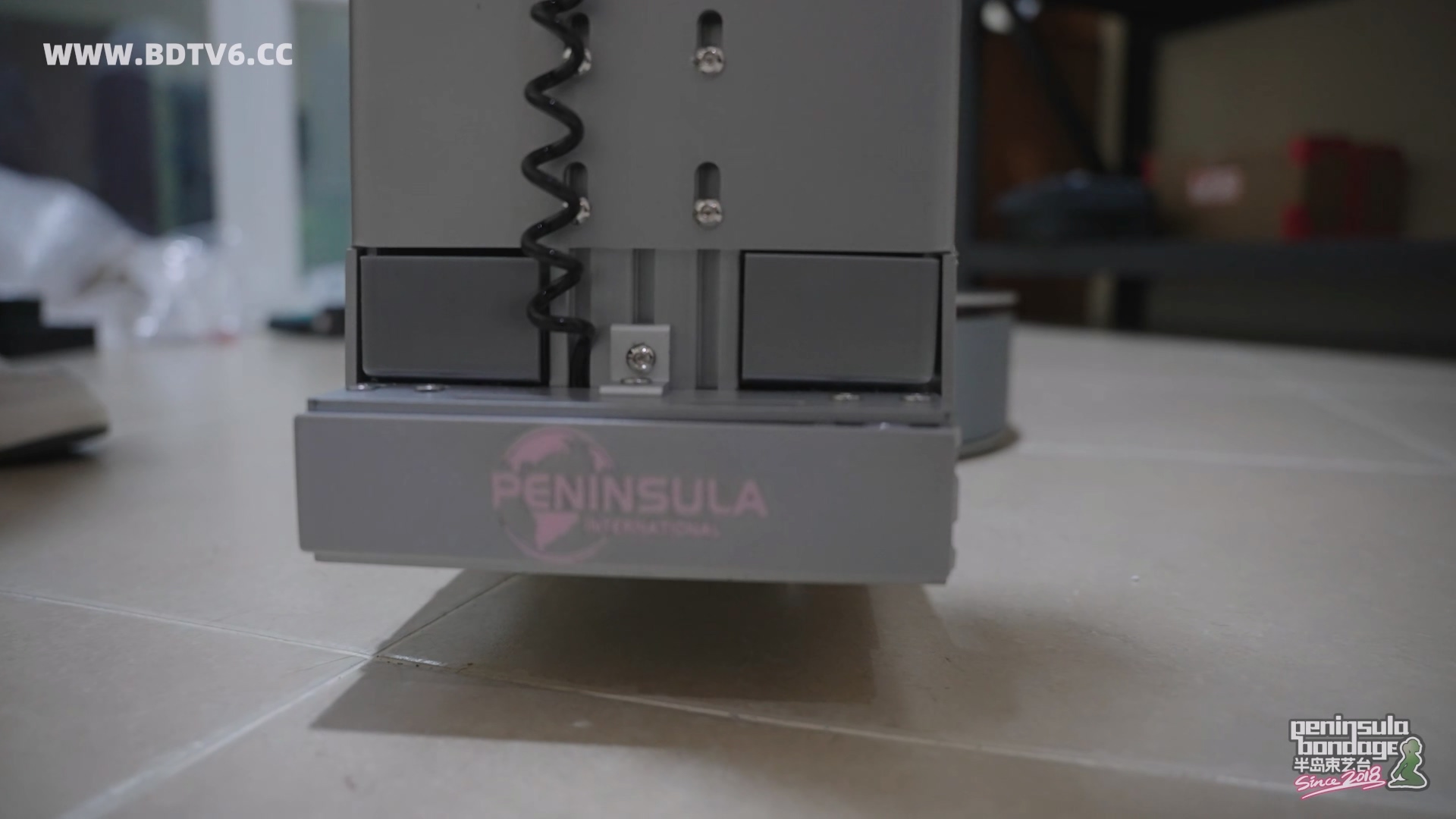 YT2999 全球首款人用木乃伊制造机测评/index.m3u8_20251026_052824.341.jpg