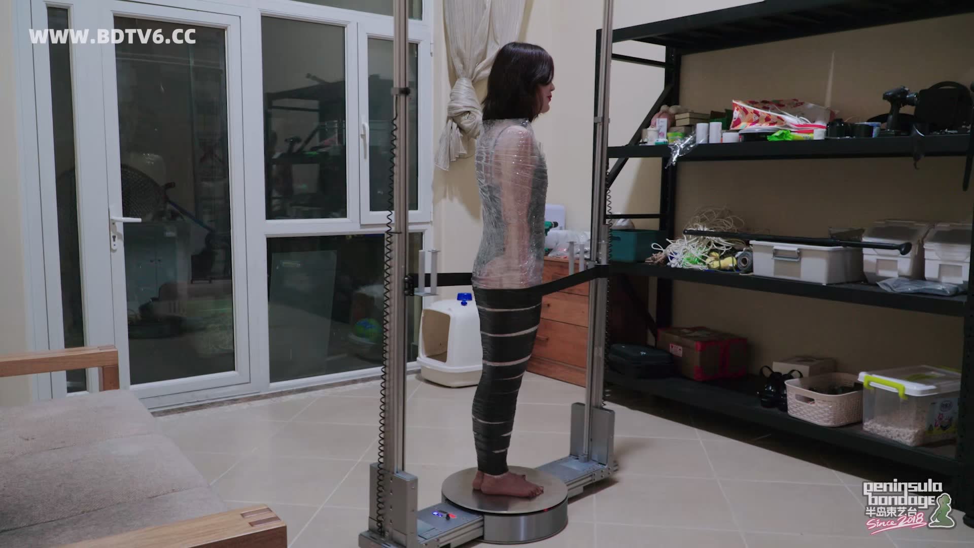 YT2999 全球首款人用木乃伊制造机测评/index.m3u8_20251026_052904.362.jpg