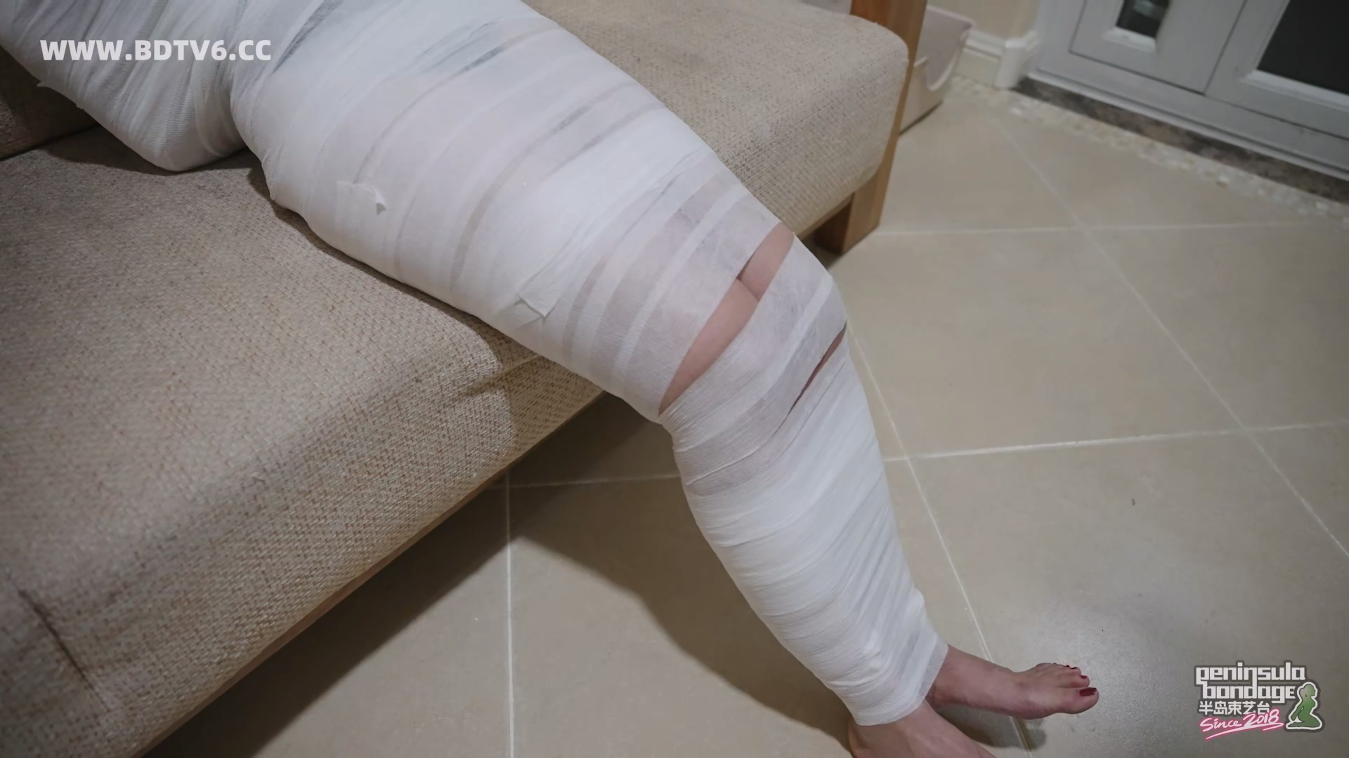 YT2999 全球首款人用木乃伊制造机测评/index.m3u8_20251026_052942.701.jpg