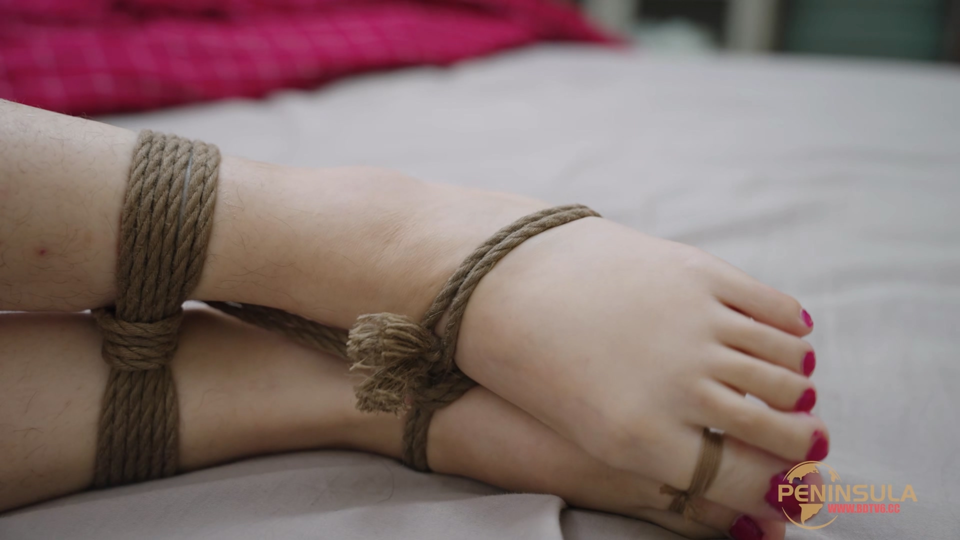 YT3007 新人不配有衣服/index.m3u8_20251106_173349.563.jpg