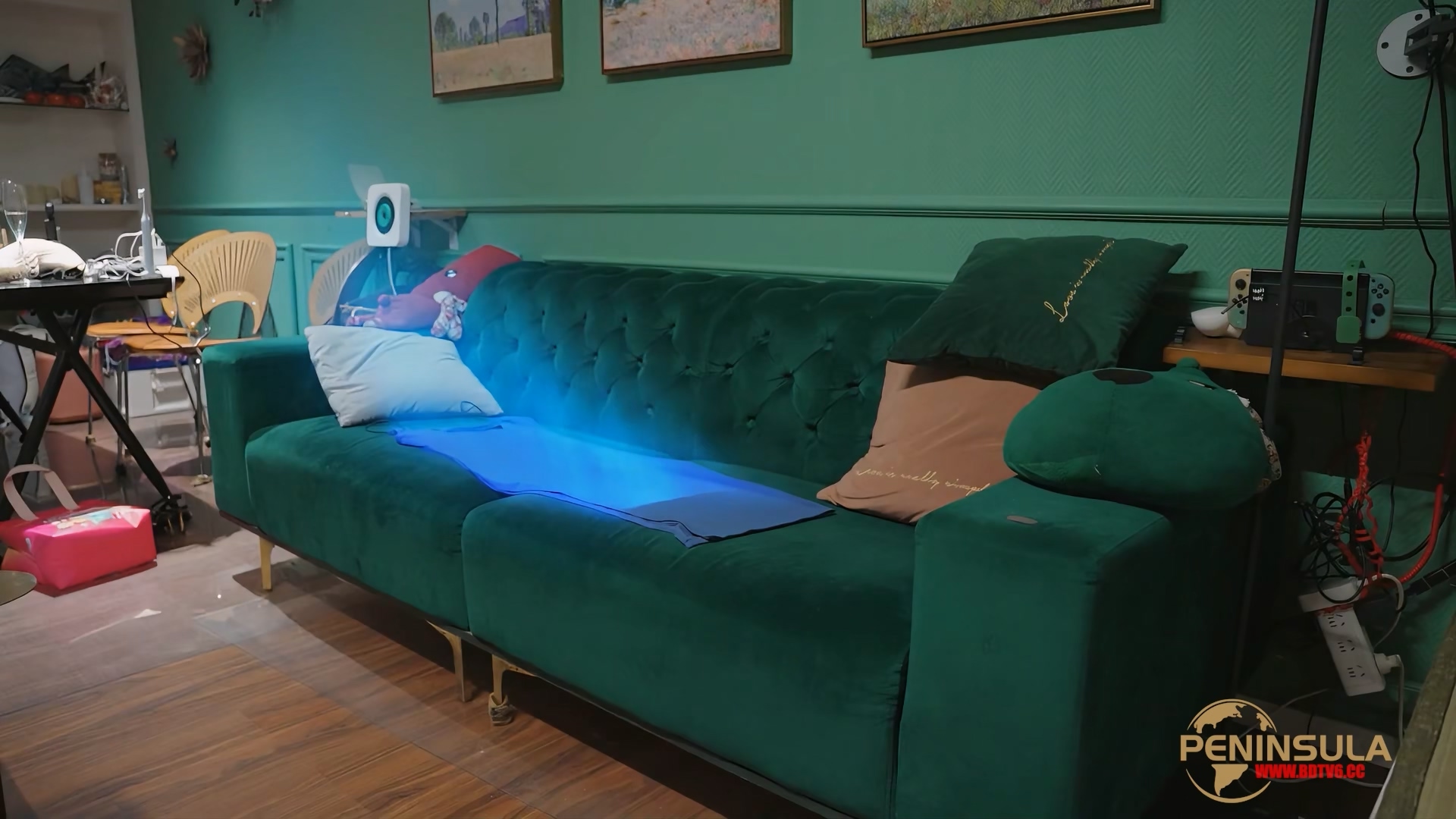 YT3018 开局一头鲸/index.m3u8_20251121_035250.963.jpg