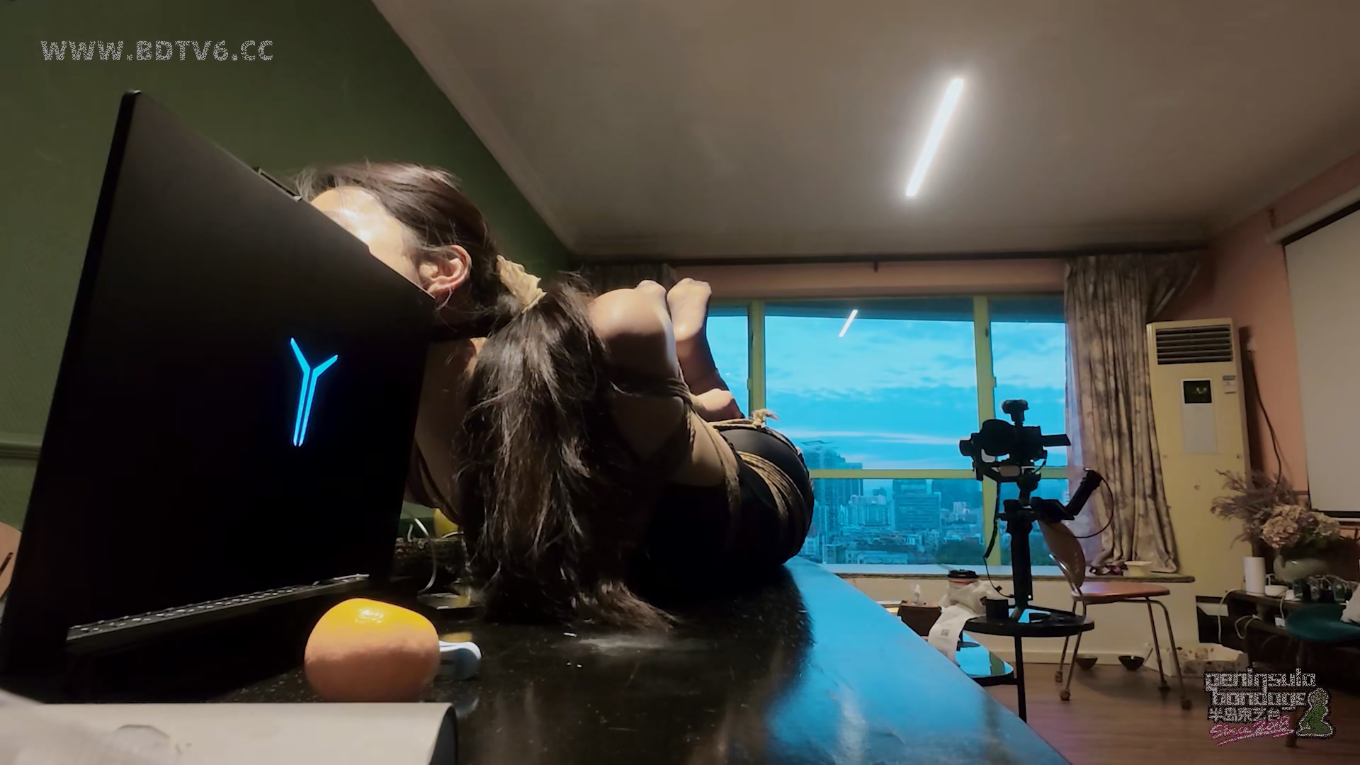 YT3017 办公桌的正确用法/index.m3u8_20251123_212937.564.jpg