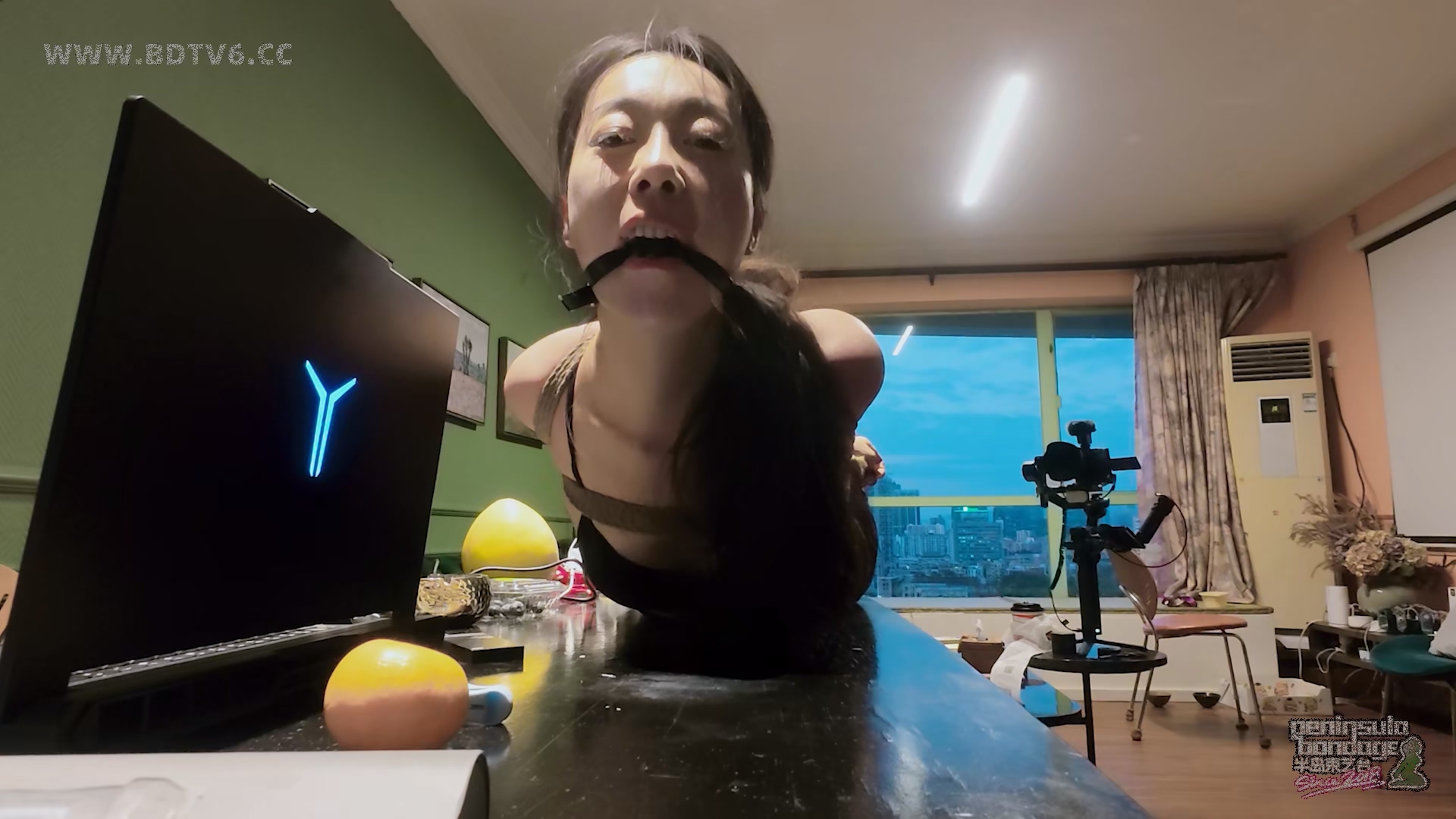 YT3017 办公桌的正确用法/index.m3u8_20251123_212944.250.jpg