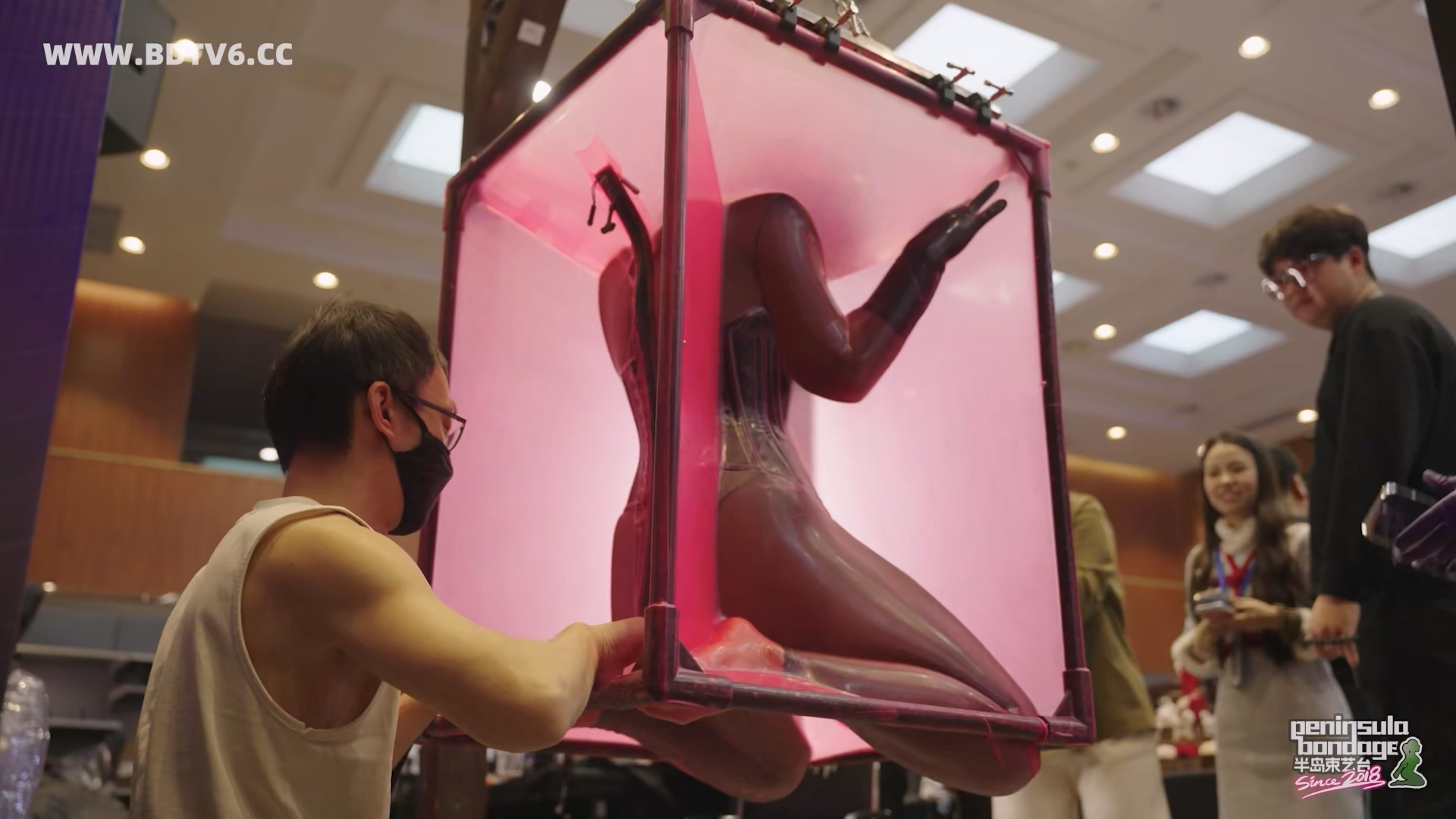 YT3034 ★感官于市:胶/index.m3u8_20251208_024517.471.jpg