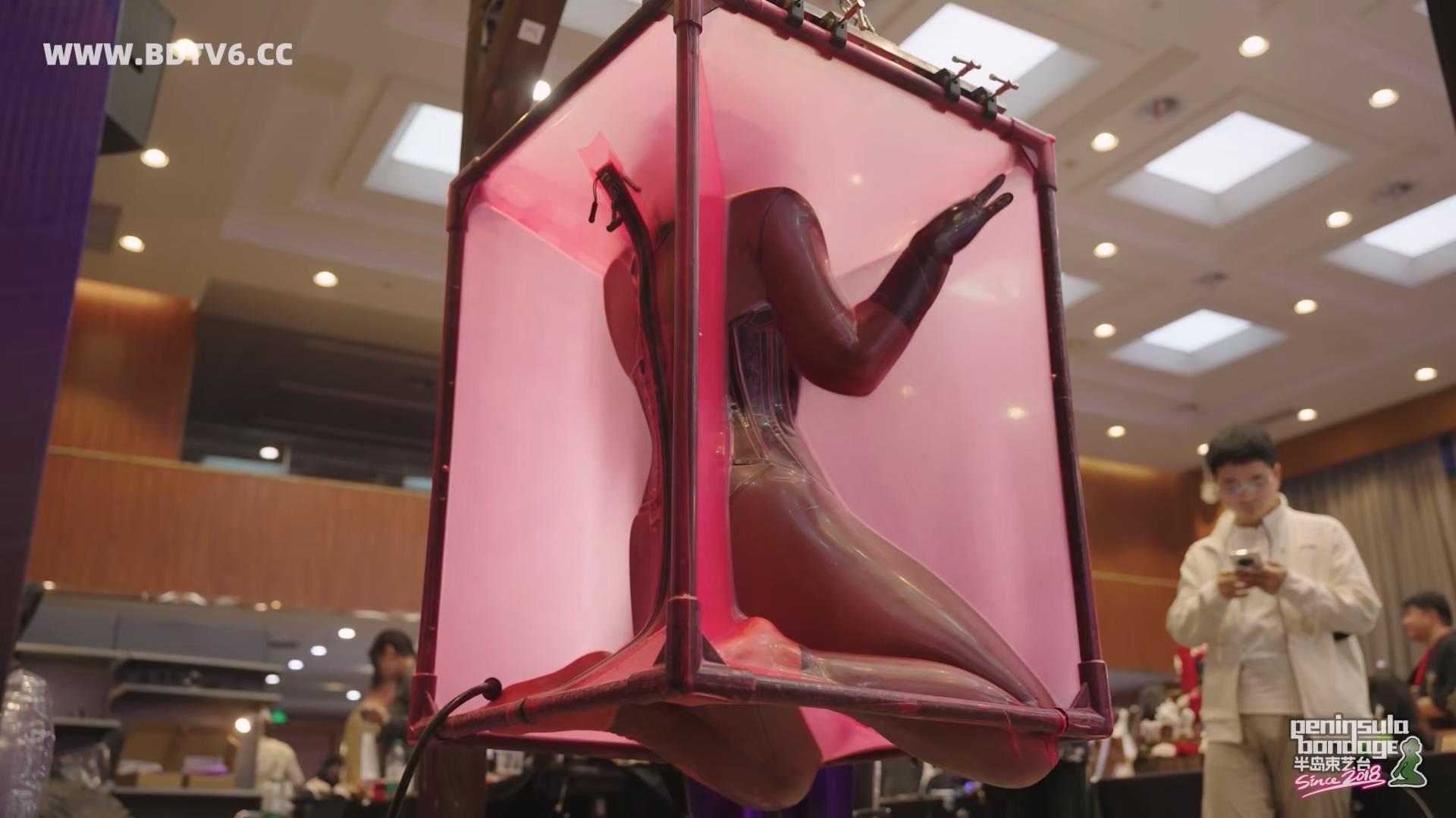 YT3034 ★感官于市:胶/index.m3u8_20251208_024522.079.jpg