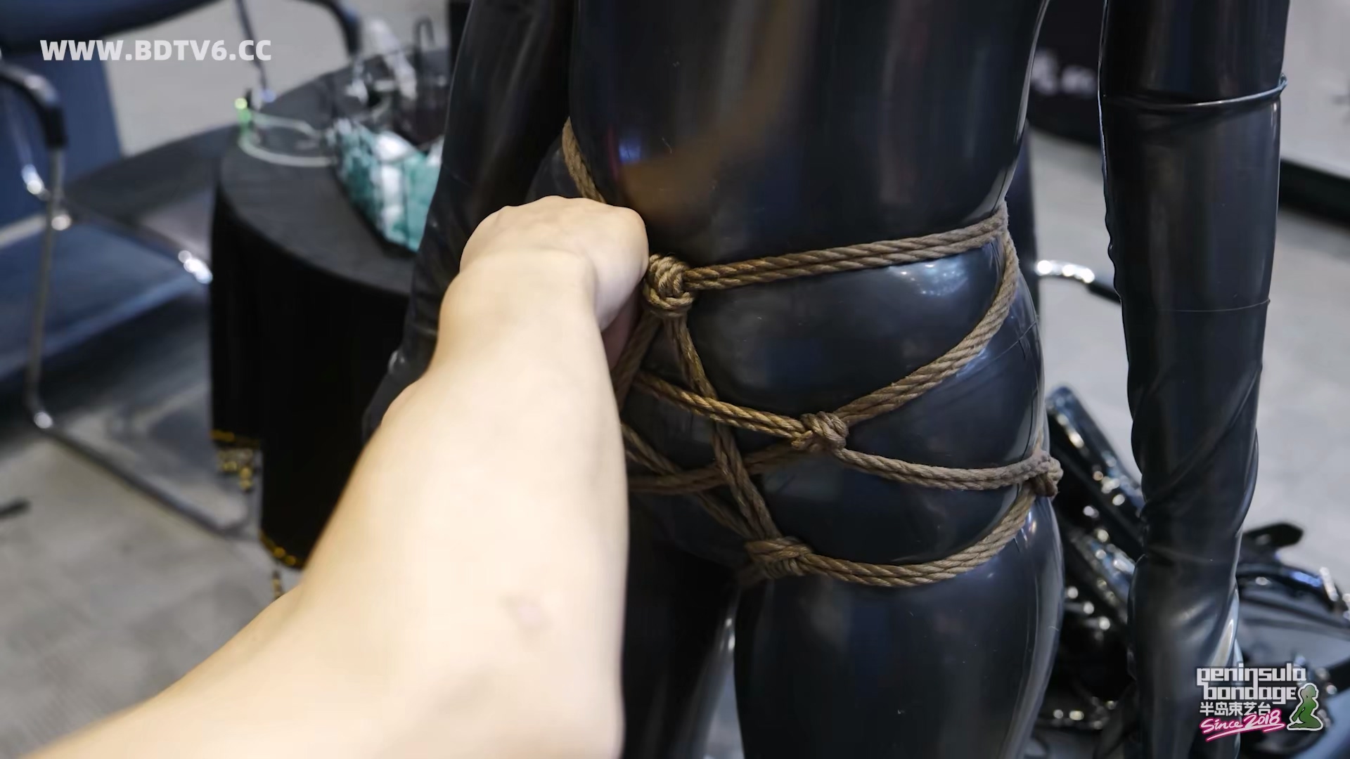 YT3035 ★感官于市:绳/index.m3u8_20251209_021323.858.jpg