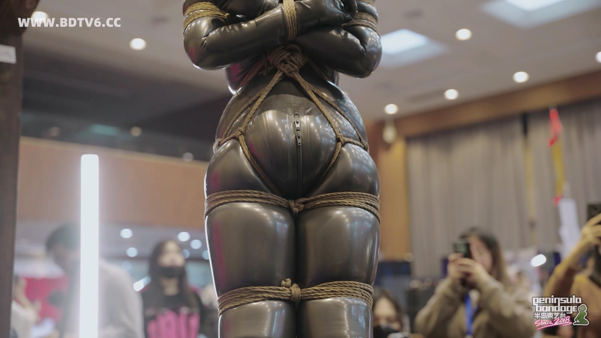 YT3035 ★感官于市:绳/index.m3u8_20251209_021550.619.jpg