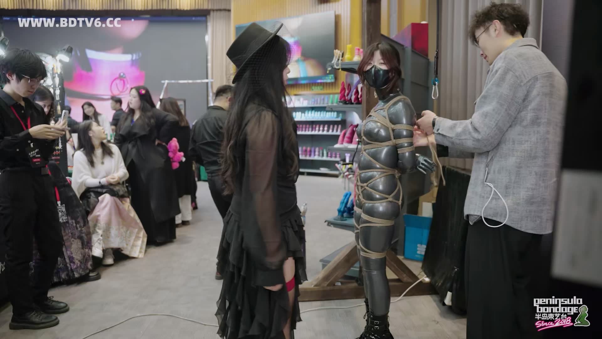 YT3035 ★感官于市:绳/index.m3u8_20251209_021626.380.jpg