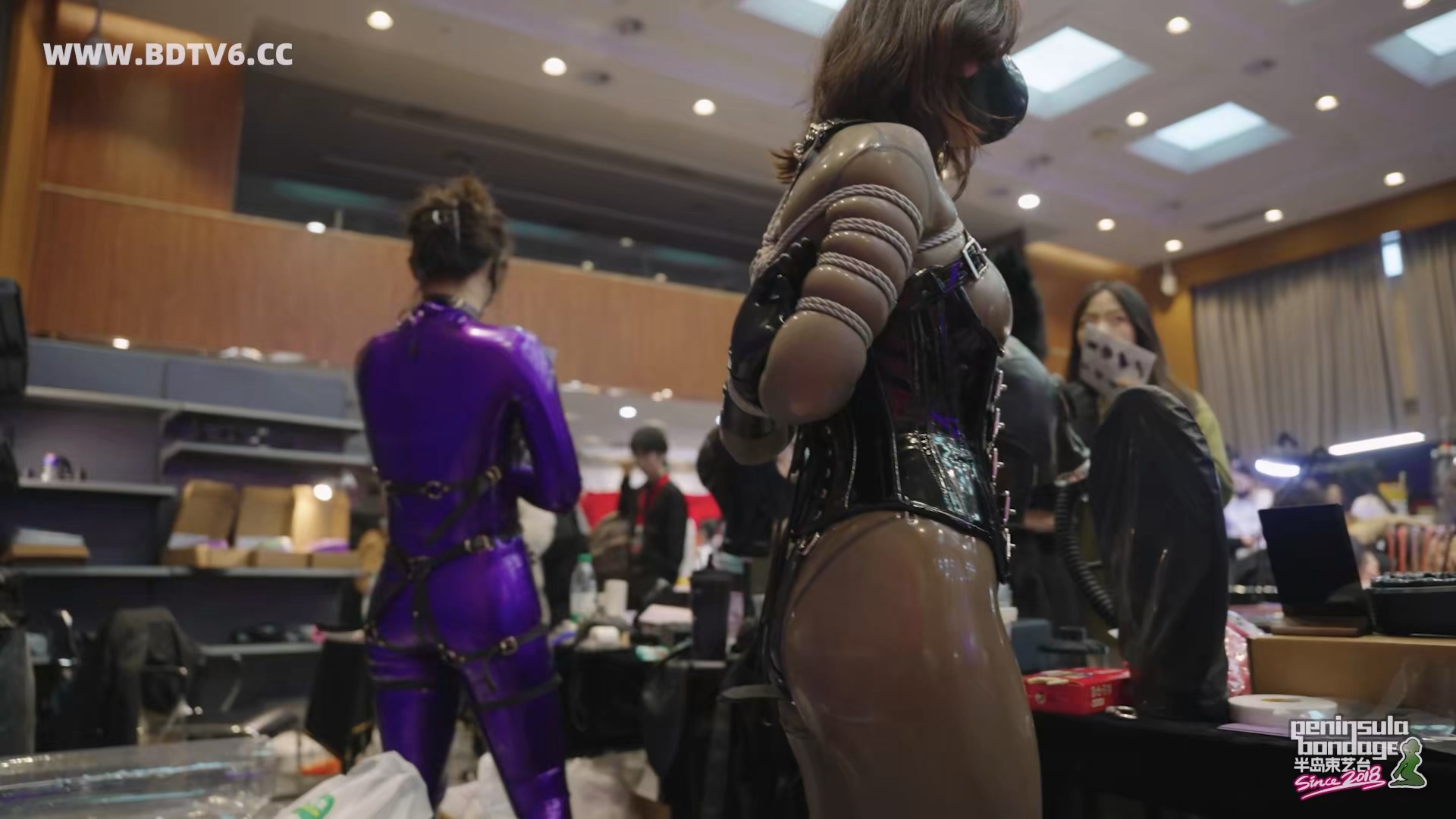 YT3035 ★感官于市:绳/index.m3u8_20251209_021749.899.jpg