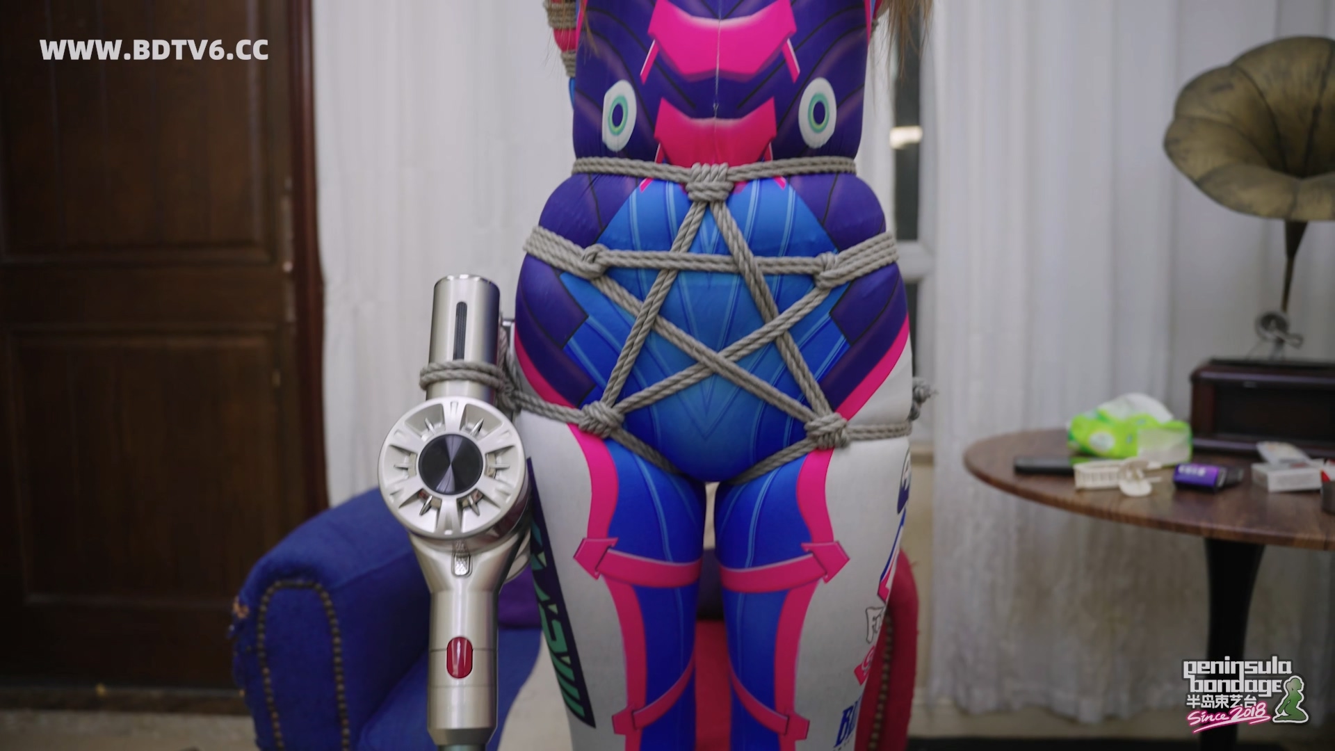 YT3046 多功能AI机器人管家/index.m3u8_20251222_005246.612.jpg