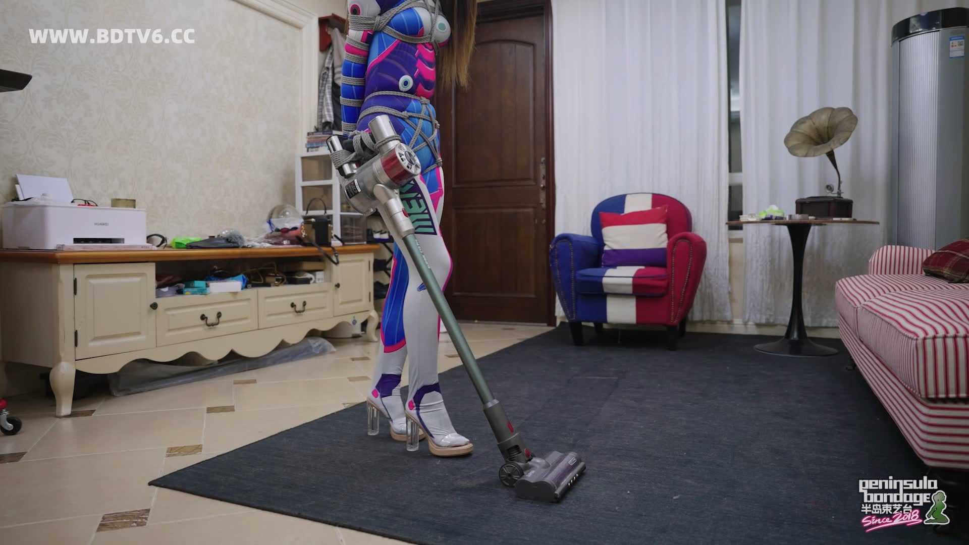 YT3046 多功能AI机器人管家/index.m3u8_20251222_005311.964.jpg