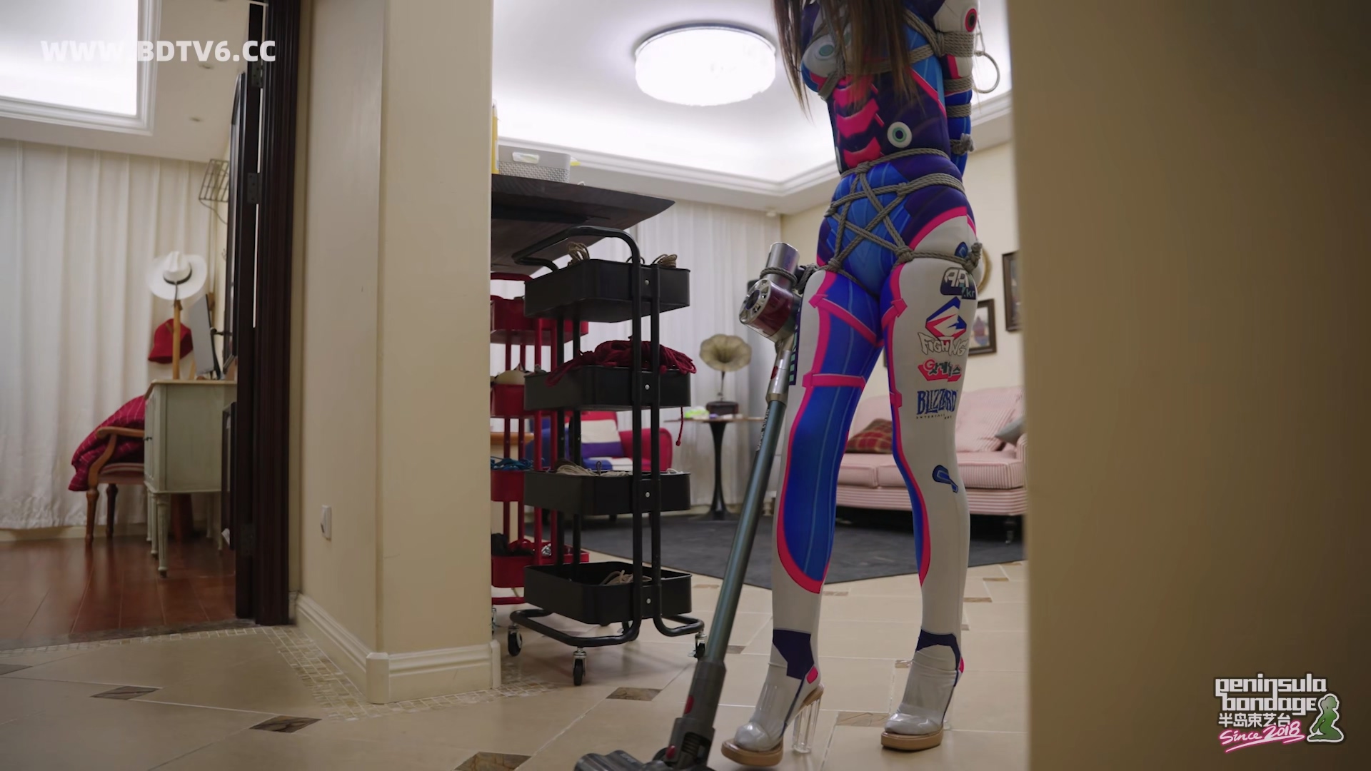 YT3046 多功能AI机器人管家/index.m3u8_20251222_005324.382.jpg