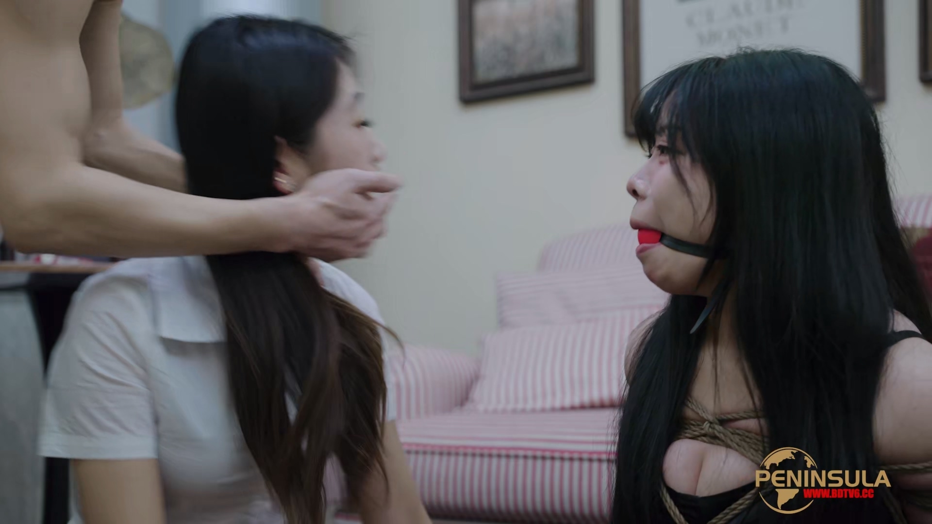 YT3078 ★政策性合并定拍:原来你也被绑了/index.m3u8_20260124_031642.809.jpg