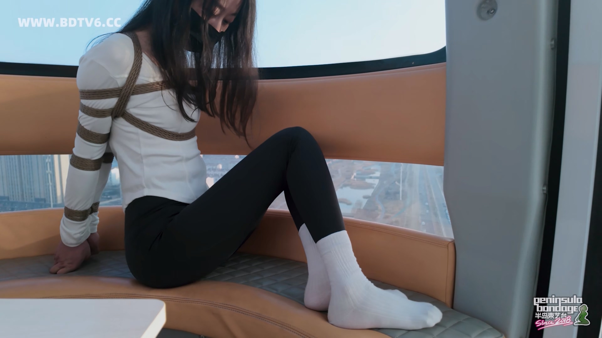 YT3104 摩天轮上的小白袜/index.m3u8_20260218_025432.445.jpg