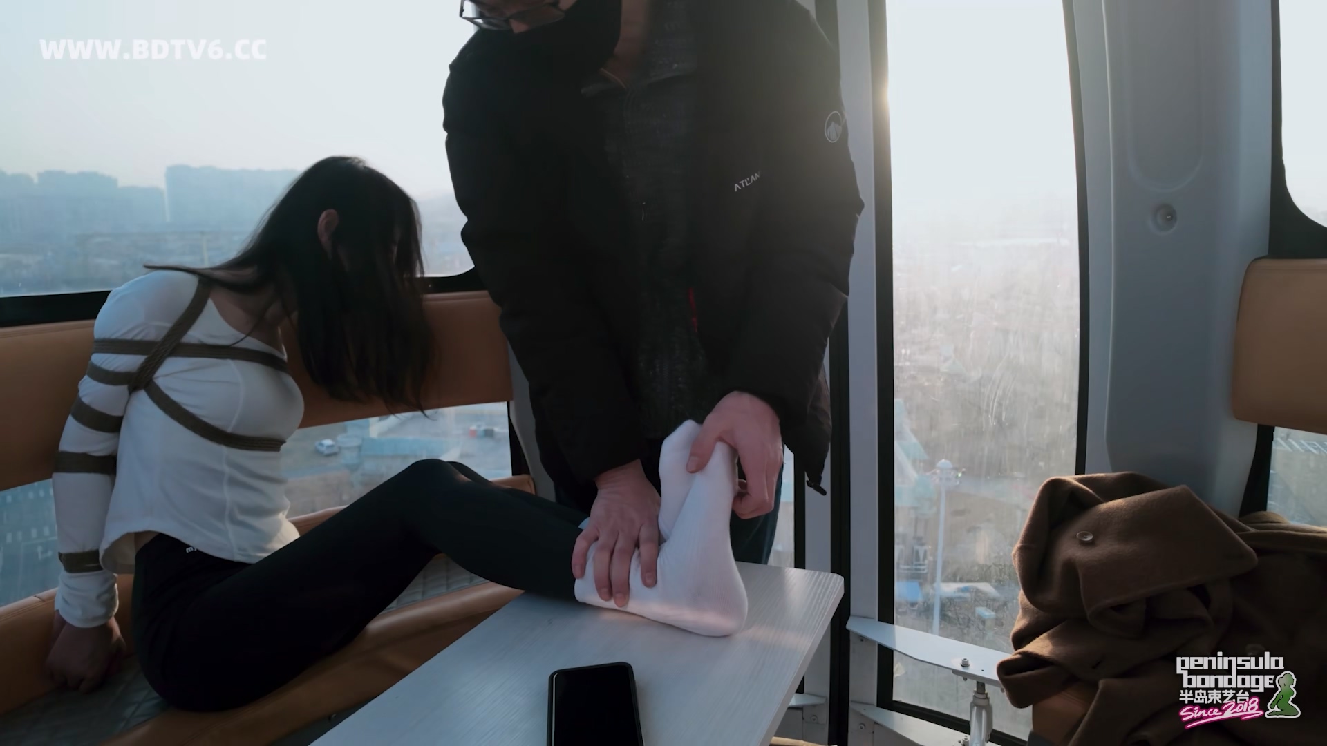 YT3104 摩天轮上的小白袜/index.m3u8_20260218_025443.495.jpg