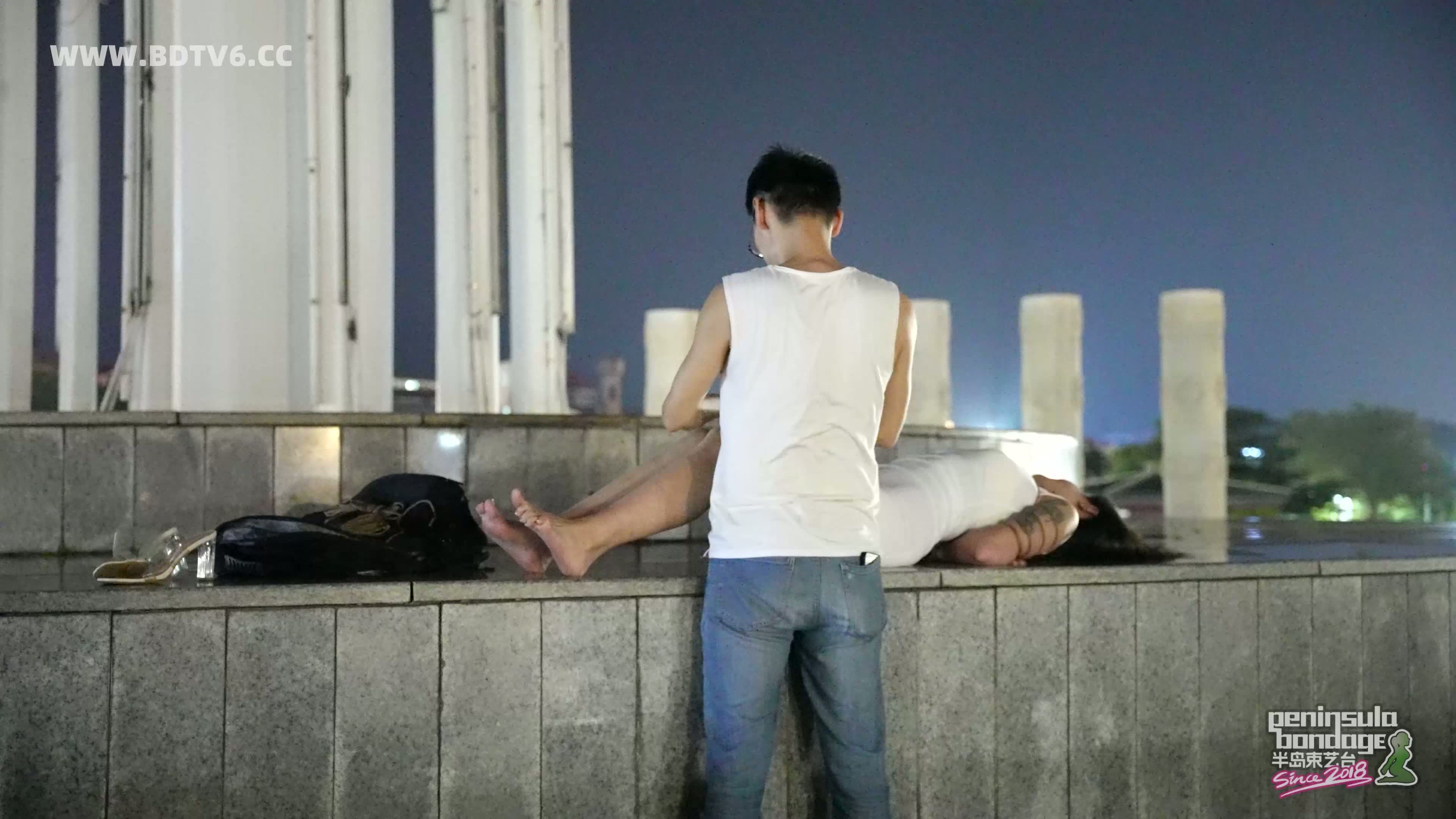 YT2918 不穿内裤的夜行者/index.m3u8_20250820_040013.387.jpg