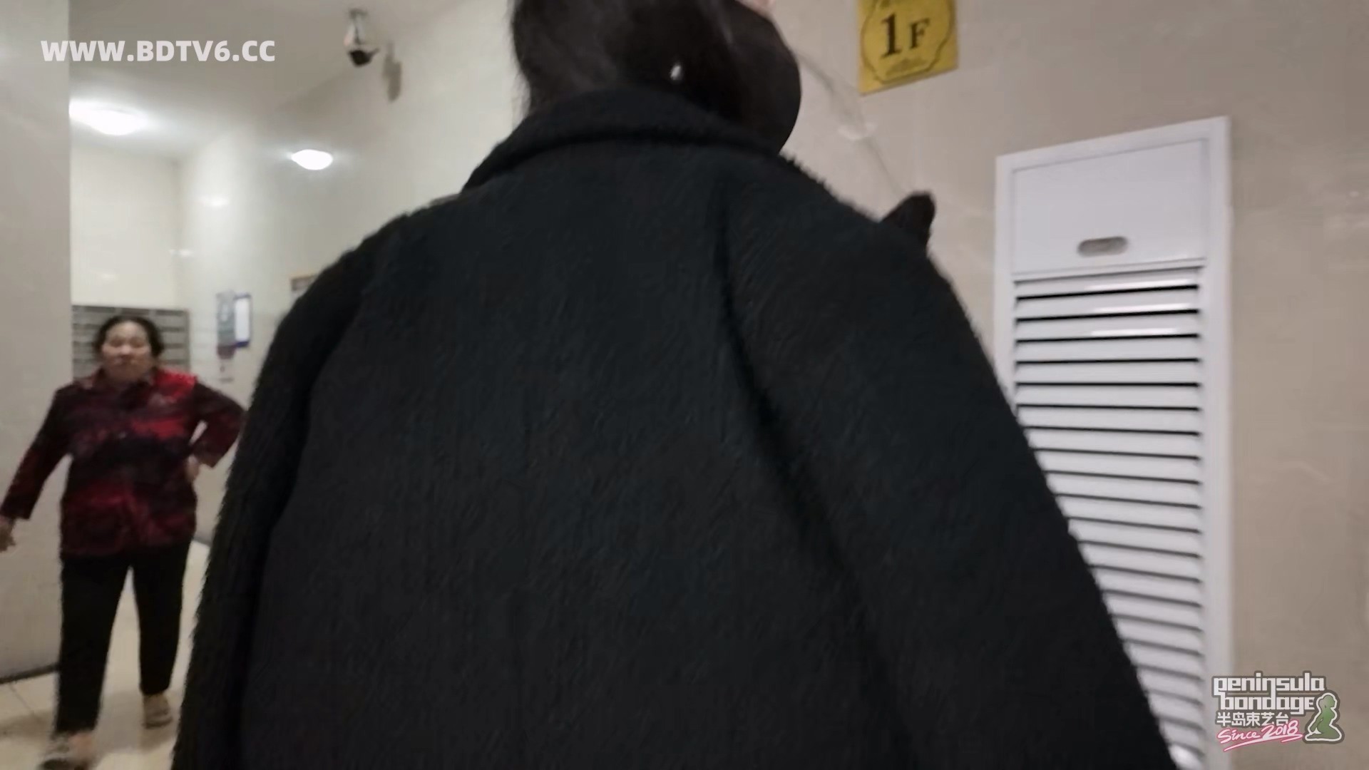 YT3111 最适合隐藏外出的两种绑法和外套 上/index.m3u8_20260302_200904.970.jpg