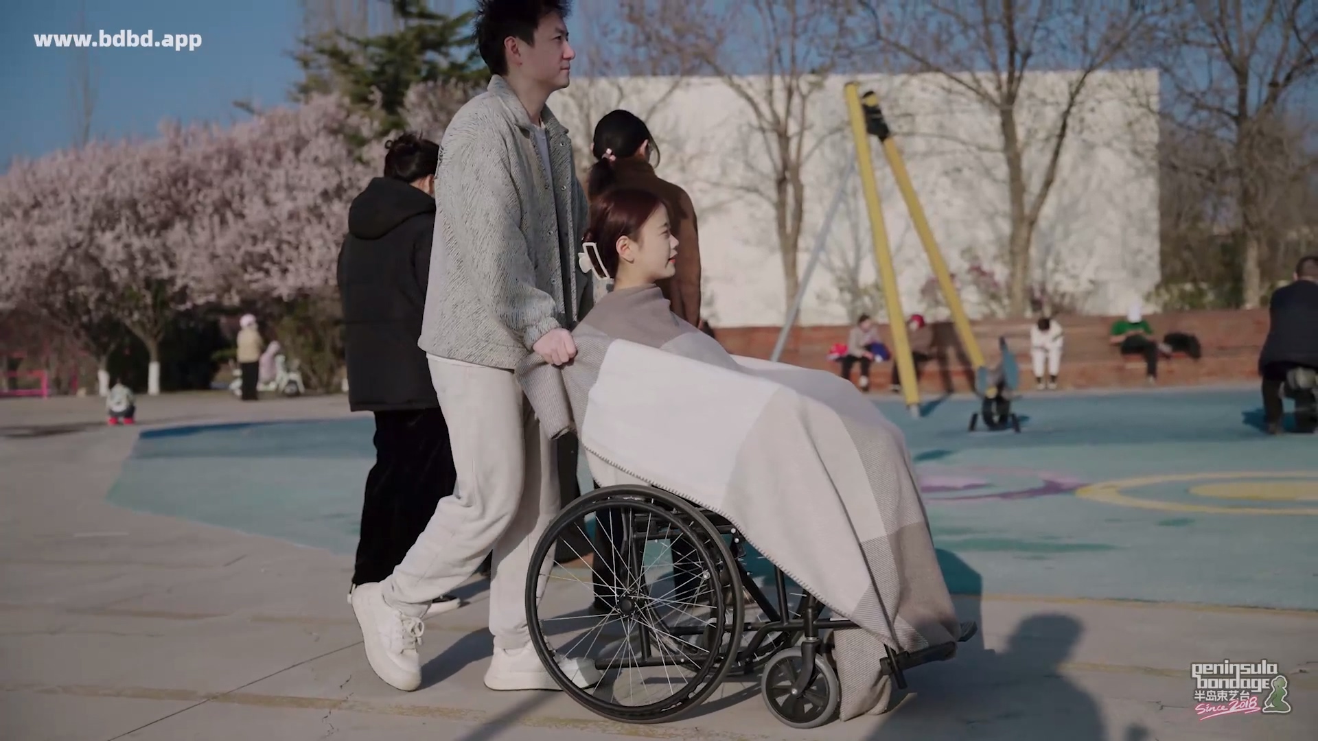 YT3153 爱的轮椅.mp4_20260413_022853.035.jpg
