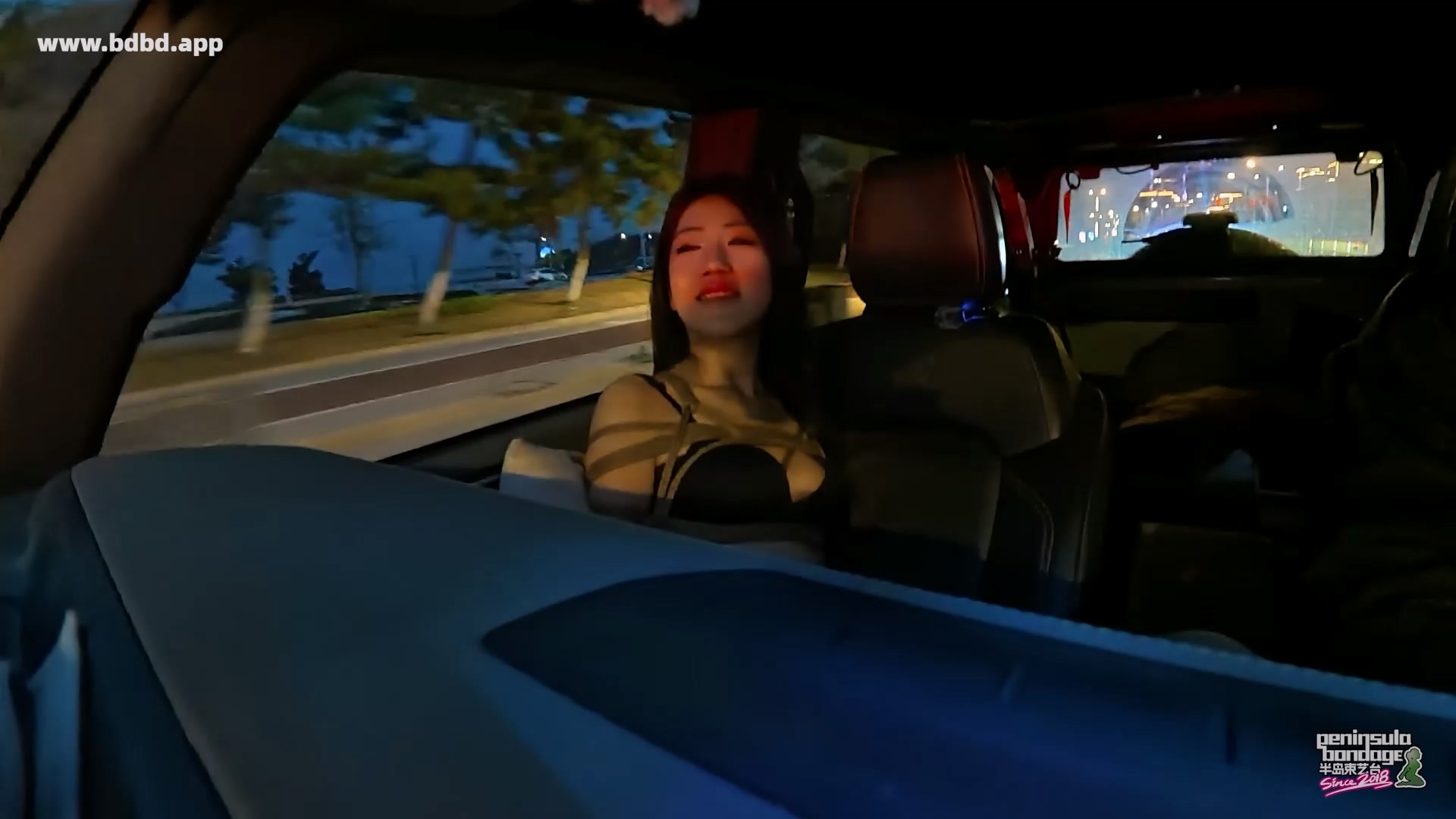 YT3155 半岛小姐姐都是这么下班的.mp4_20260415_001219.160.jpg