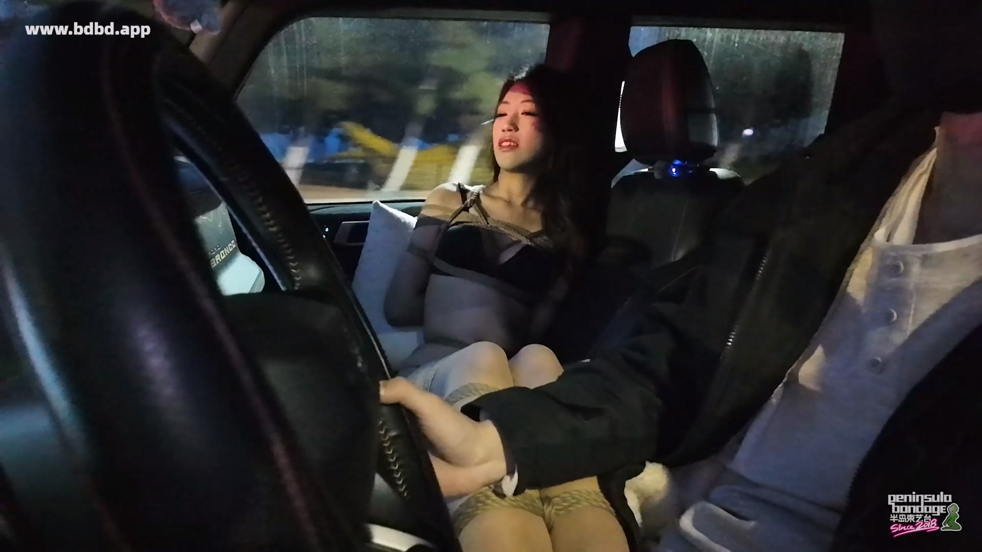 YT3155 半岛小姐姐都是这么下班的.mp4_20260415_001223.840.jpg