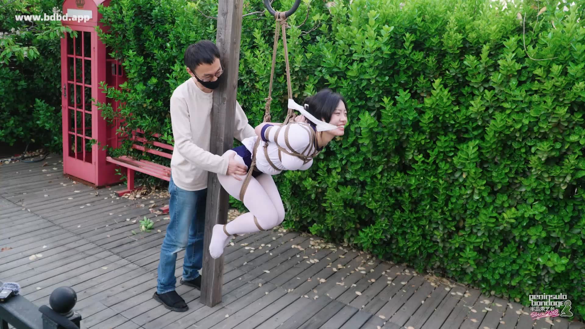 YT3165 脆弱的脖子.mp4_20260424_012000.855.jpg