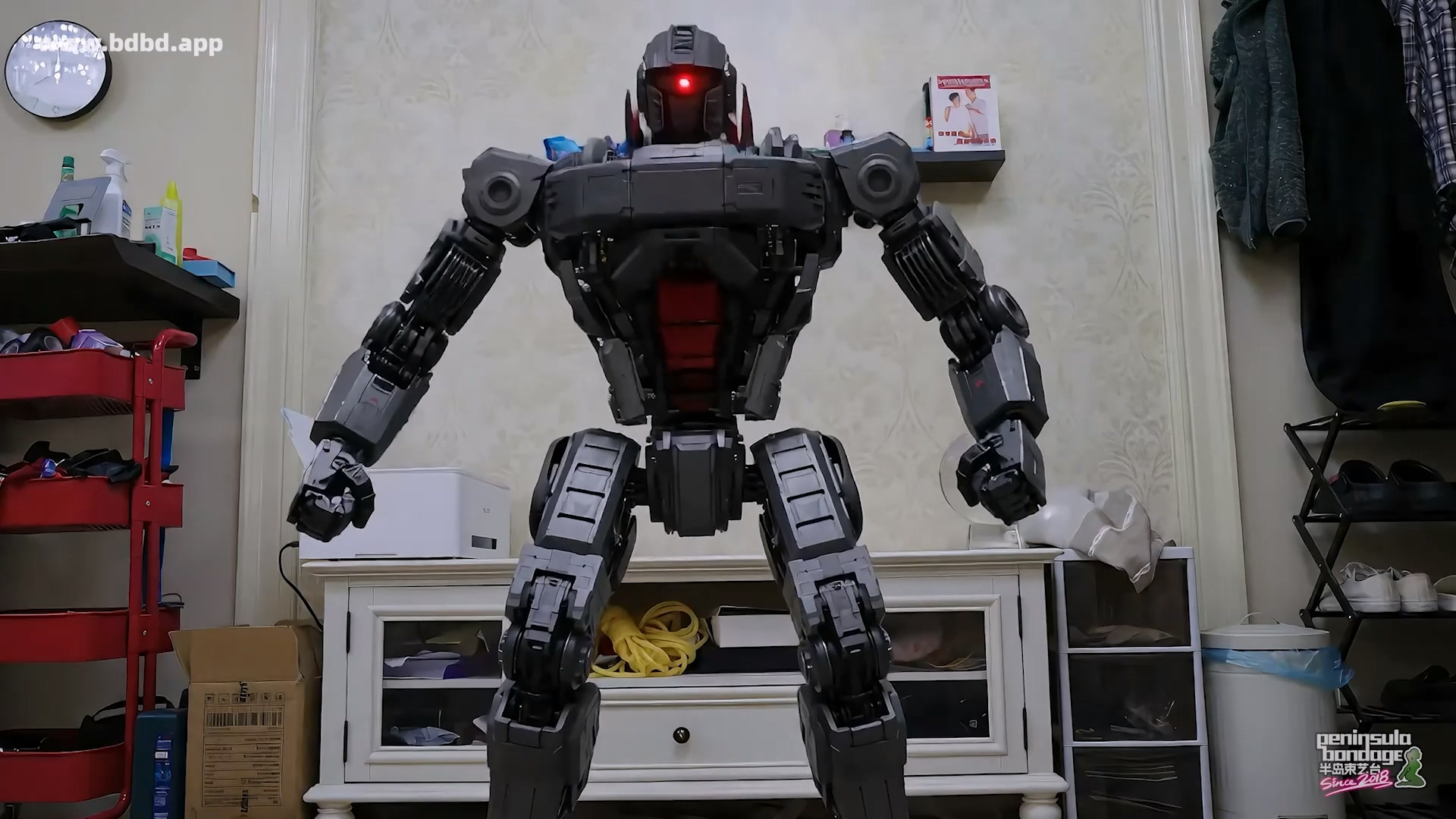 YT3174 变形金刚之家.mp4_20260502_045829.583.jpg
