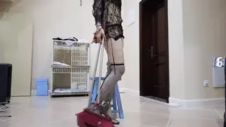 YT1318 布灵布灵的保洁员